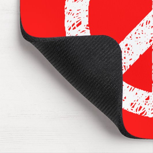 Scribble Stenciled Peace Symbol - Wit op rood Muismat (Hoek)