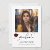 Script Afstuderen Maroon Graduation Cap Foto Aankondiging (Voorkant)