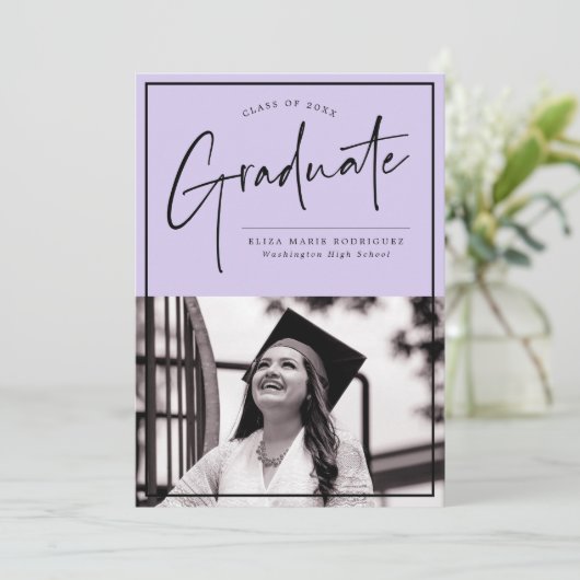 Script Afstuderen op Paarse achtergrond Afstuderen Aankondiging (Staand voorkant)