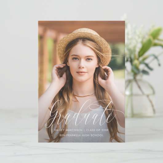  Script Blush Virtual Graduation Party Foto Aankondiging (Staand voorkant)