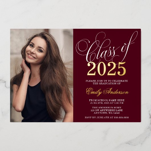 Script Bourgondië 2025 Foto Afstuderen Party Gold Folie Uitnodiging (Voorkant)