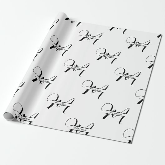 Script Calligrafie Zwart & Wit Monogrammed Naam Cadeaupapier (Uitgerold)