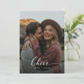 Script Christmas Cheer Pas getrouwd Mr & Mrs Foto Feestdagenkaart (Staand voorkant)