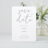 Script Kalligrafie Bruiloft Modern Save the Date RSVP Kaartje (Staand voorkant)