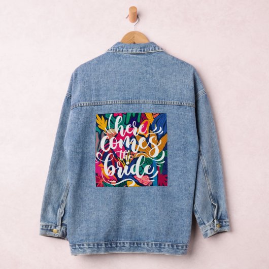 Script kalligrafie Hier komt de bruid floral Denim Jacket (Hangar)