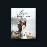 Script Love Custom Family Name Weddenschap Bride G Canvas Afdruk<br><div class="desc">Script Love Custom Family Name Weddenschap Bruom Canvas afdrukken</div>