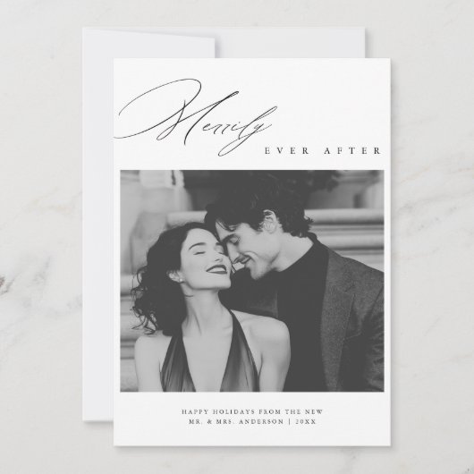 Script Merrily Ever Na Pas getrouwd Kerstfoto Feestdagenkaart (Voorkant)
