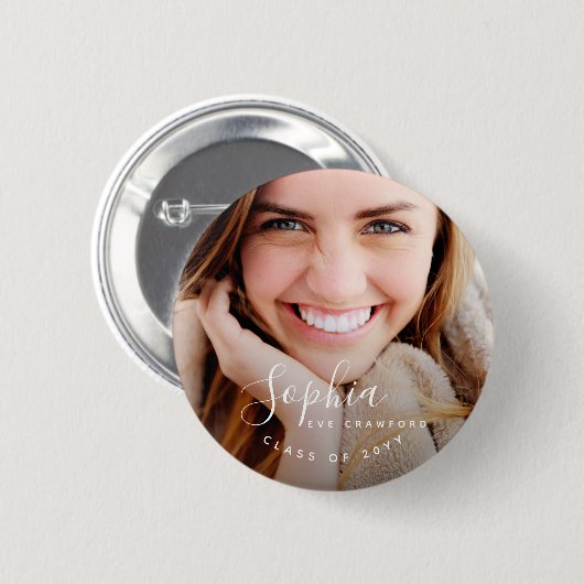 SCRIPT NAAM RONDE BUTTON 5,7 CM (Voorkant /achterkant)