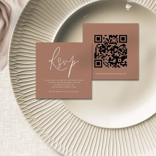 Script QR Code Wedding Brown RSVP-behuizing Informatiekaartje