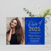 Script Royal Blue 2025 Photo Graduation Party Gold Folie Uitnodiging (Staand Voorkant)