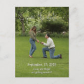 Script White Font De datum opslaan Aankondigingskaart (Voorkant)