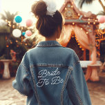 Scriptbruid om te worden denim jacket<br><div class="desc">Schattigee en casual outfit voor de bruid,  met de mogelijkheid om de gewenste tekst toe te voegen in een  handscript lettertype. Perfect voor boho chique bruiloften & vrijgezellenfeesten</div>