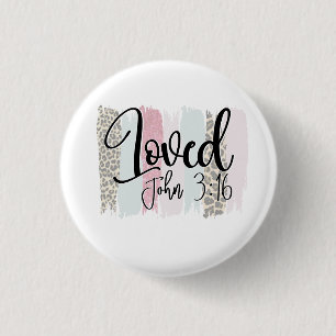 Scripture Loved John 3:16 Ronde Button 3,2 Cm