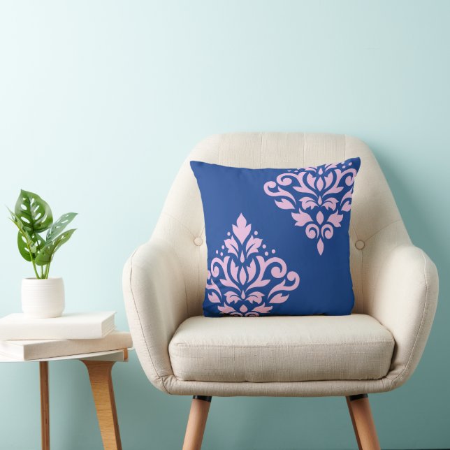 Scroll Damask Art I 2Way Roze + Blauw Kussen (Stoel)