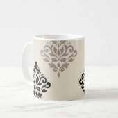 Scroll Damask Art I Black Taupe Cream Koffiemok (Voorkant links)