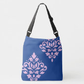 Scroll Damask Art I Pink op Blauw Crossbody Tas (Voorkant)