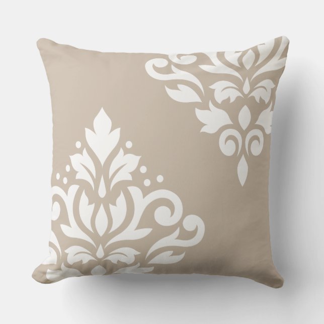 Scroll Damask Art I White op Light Taupe Kussen (Voorkant)