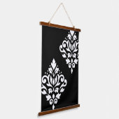Scroll Damask Art I Wit op Zwart Hangend Wandkleed (Gebogen)