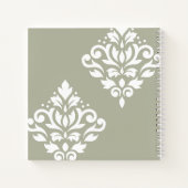 Scroll Damask Kunst I Wit op Groen Notitieboek (Achterkant)