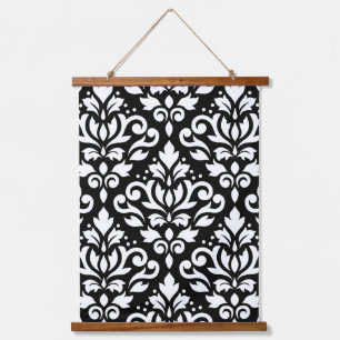 Scroll Damask Large Pattern White op Black Hangend Wandkleed