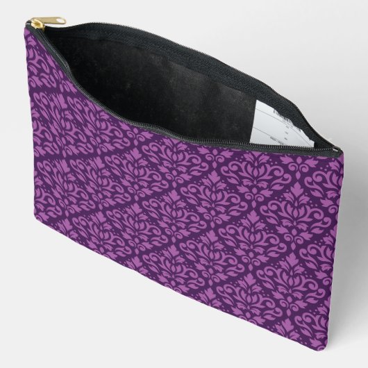 Scroll Damask Pattern Lt op DK Plum Etui (Open)