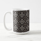 Scroll Damask Pattern Taupe Cream Black Koffiemok (Links)