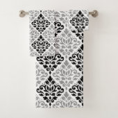 Scroll Damask Pattern Zwart Grijs Wit Bad Handdoek (Insitu)