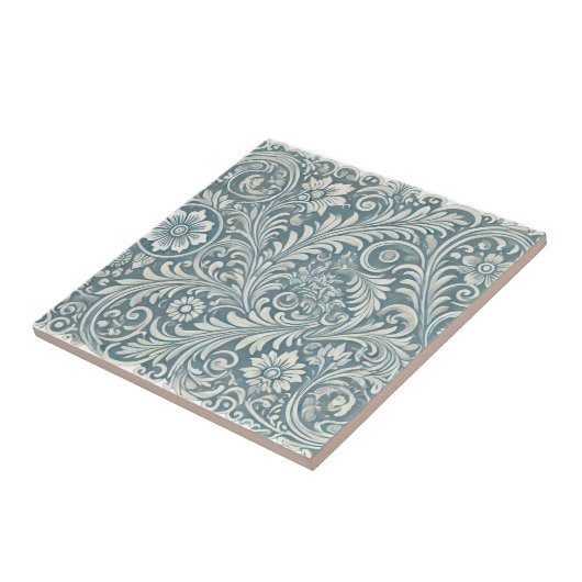 Scrolling Damask Pattern in Zacht Blauw en Ivoor Tegeltje (Zijkant)