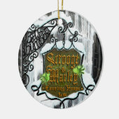 Scrooge&MarleySignScene Keramisch Ornament (Links)