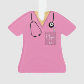 Scrub Top Ornament - Roze met lichte huid Ornament (voorkant)