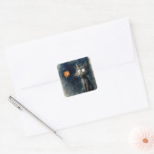 Scruffy Black Alley Cat met een herfstblad Vierkante Sticker (Envelop)