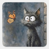 Scruffy Cat Staring at a Monarch Butterfly Vierkante Sticker (Voorkant)