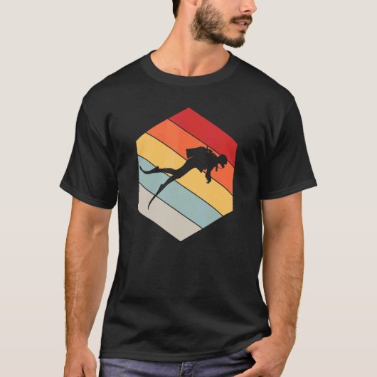 Scuba Divemaster Geometric Distress Vinta T-shirt (Voorkant)