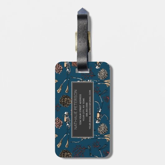 Scuba Diver Skelet Divers & Koraal Monogram Bagagelabel (Achterkant verticaal)