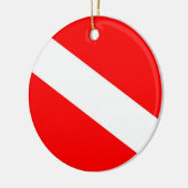 scuba divers markeren rood diagonaal duvelsymbool keramisch ornament (Links)