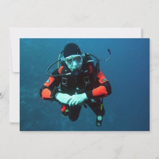 Scuba Diving Flag and Shark Photo Birthday Invitat Kaart (Achterkant)