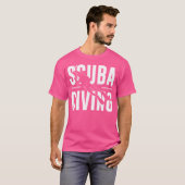 Scuba duiken met een suba-duiker t-shirt (Voorkant volledig)