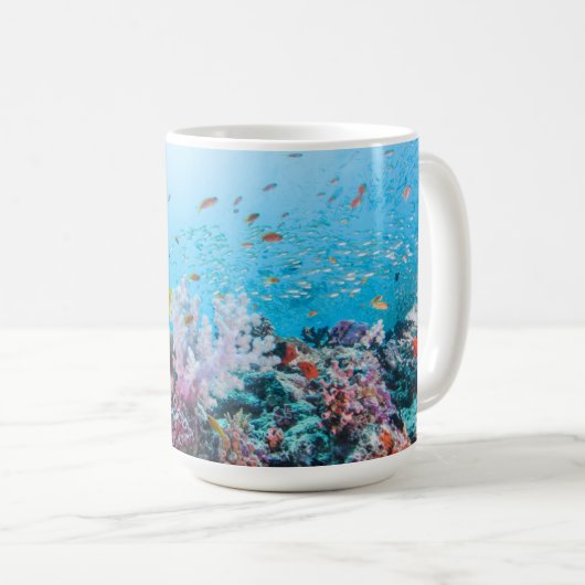 Scuba duiken met kleurrijk rif en koraal koffiemok (Voorkant rechts)