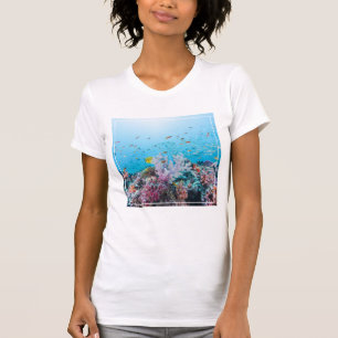 Scuba duiken met kleurrijk rif en koraal t-shirt