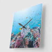 Scuba duiken met kleurrijk rif en koraal vierkante klok (Hoek)
