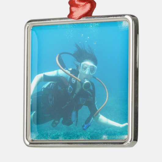 Scuba Girl Ornament (Links)