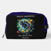 Scuba Vibes: Duik het leven, leef vet! Toilettasje (Achterkant)