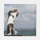 Sculpture Unconditional Surrender in San Diego Magneet (Voorkant)