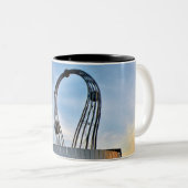 Sculptuur Tweekleurige Koffiemok (Voorkant rechts)