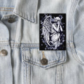 Sculptuur van een wenende engel - met spatten 1 button (Insitu)