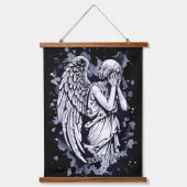 Sculptuur van een wenende engel - met spatten 1 hangend wandkleed (Voorkant)