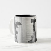 Sculptuur van Samothrace Nike Tweekleurige Koffiemok (Voorkant links)