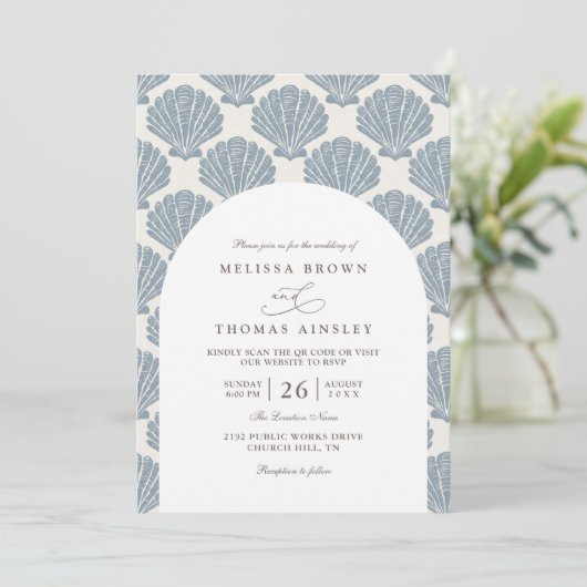 Sea Shell Beach Elegant Modern QR Code Wedding Kaart (Staand voorkant)