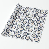 Sea Shells en Compass Verjaardag Cadeaupapier (Uitgerold)