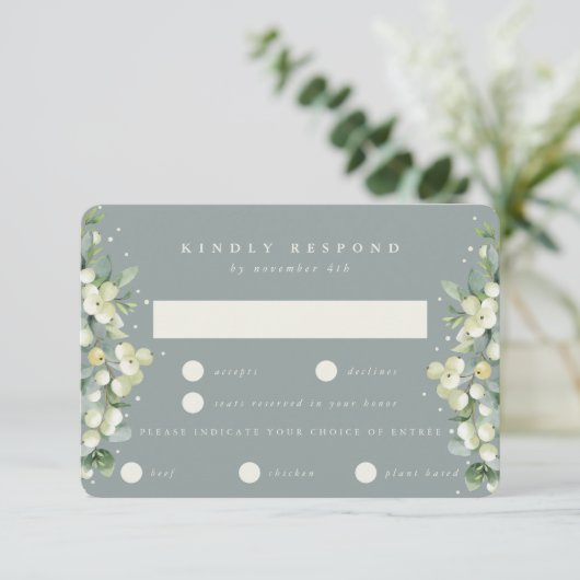 Seafoam Groene Snowberry+Eucalyptus Rand Bruiloft RSVP Kaartje (Staand voorkant)